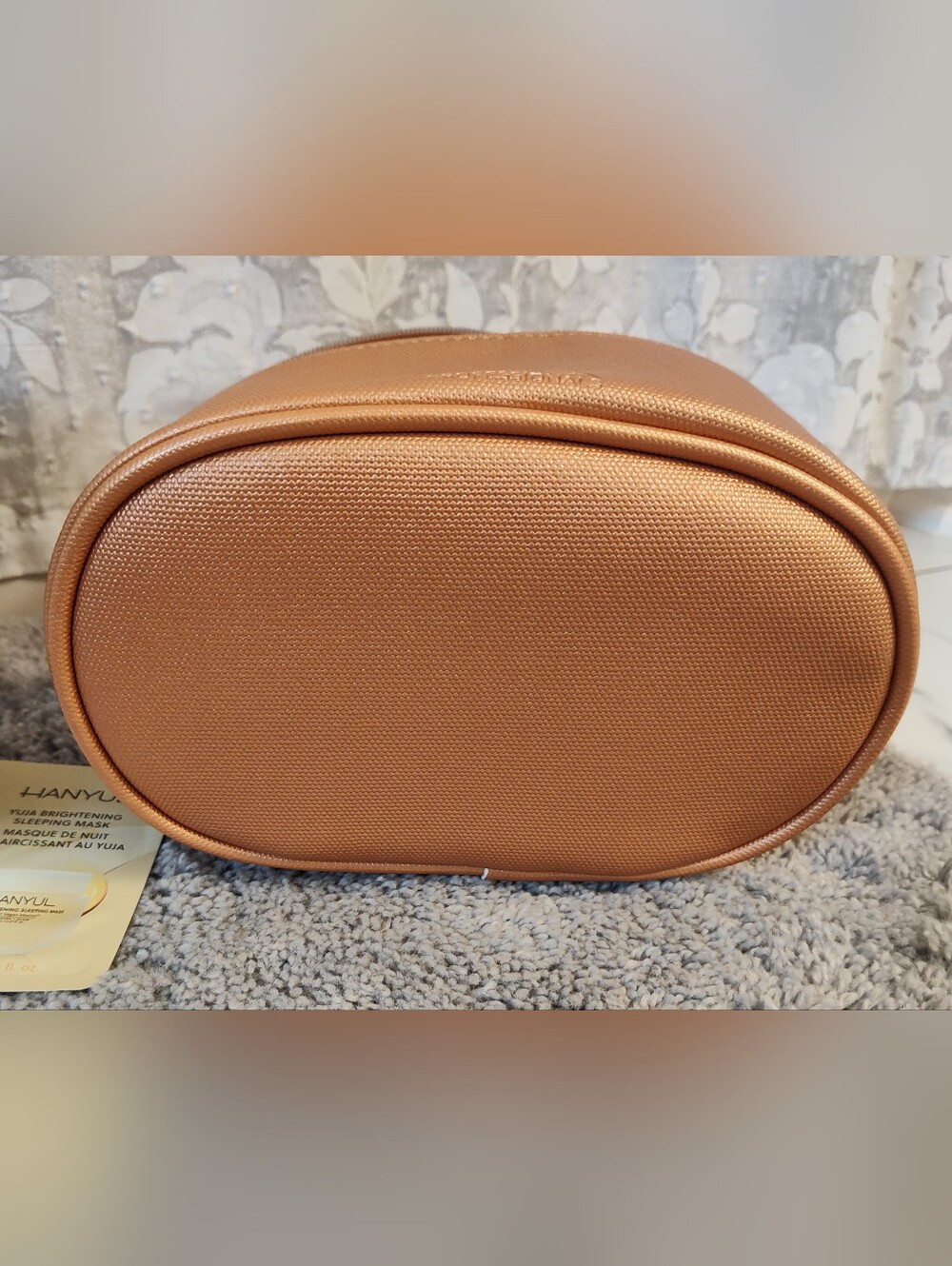 Bundle of 12 Sephora Samples, White Fox Headband and Wella Cosmetic Case - Picture 5 of 7